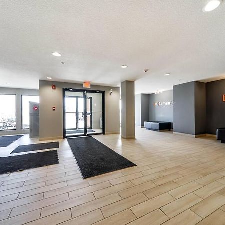 Bright Luxe Condo, Ac, Top Floor, King Bed, Balcony! Edmonton Zewnętrze zdjęcie